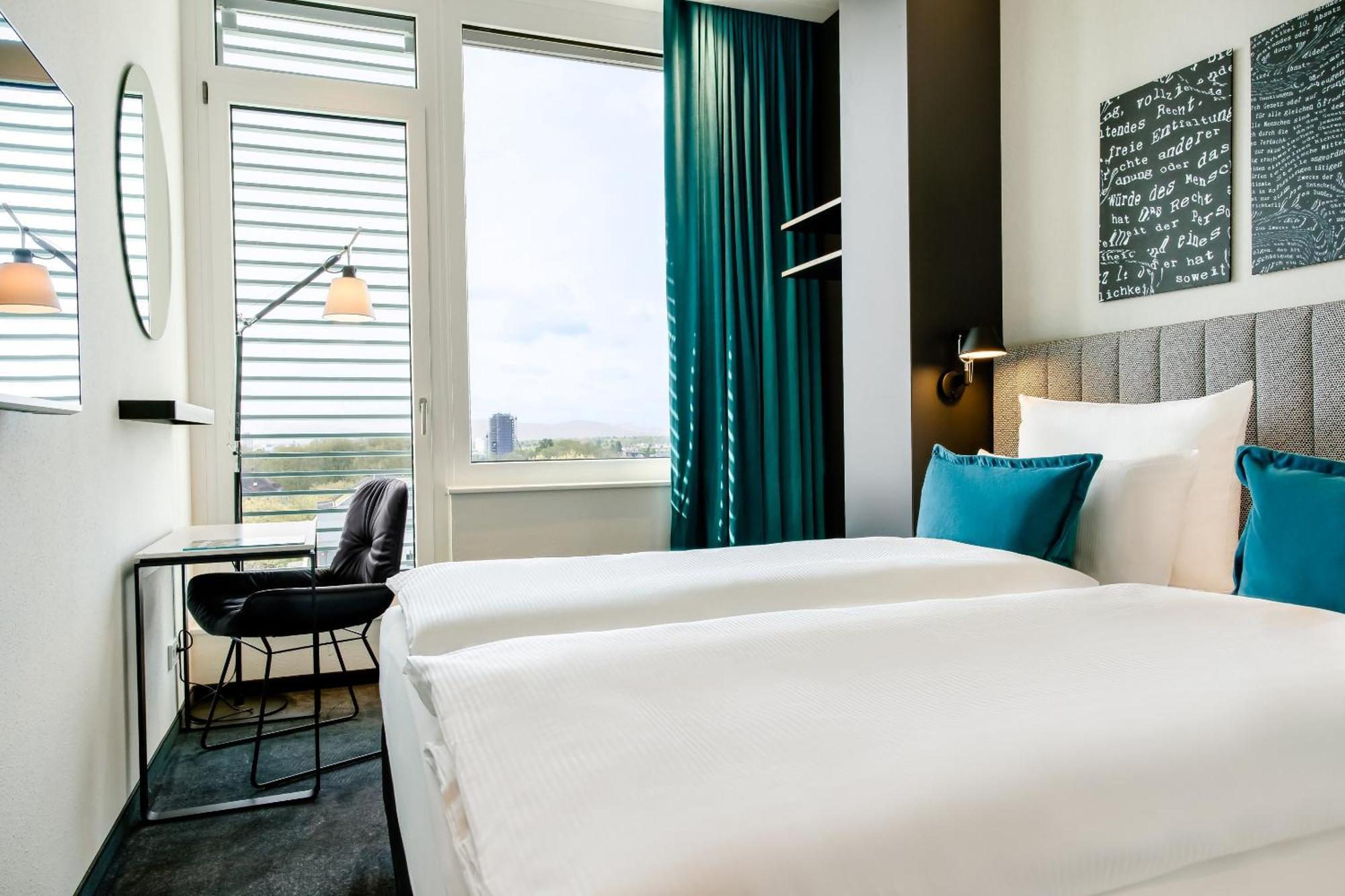 Motel One Карлсруэ Экстерьер фото